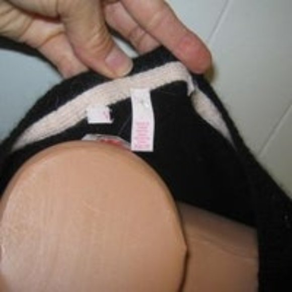 VICTORIA'S SECRET BLACK RABBIT HAIR SWING SWEATER NWOT XS/S - Picture 6 of 10